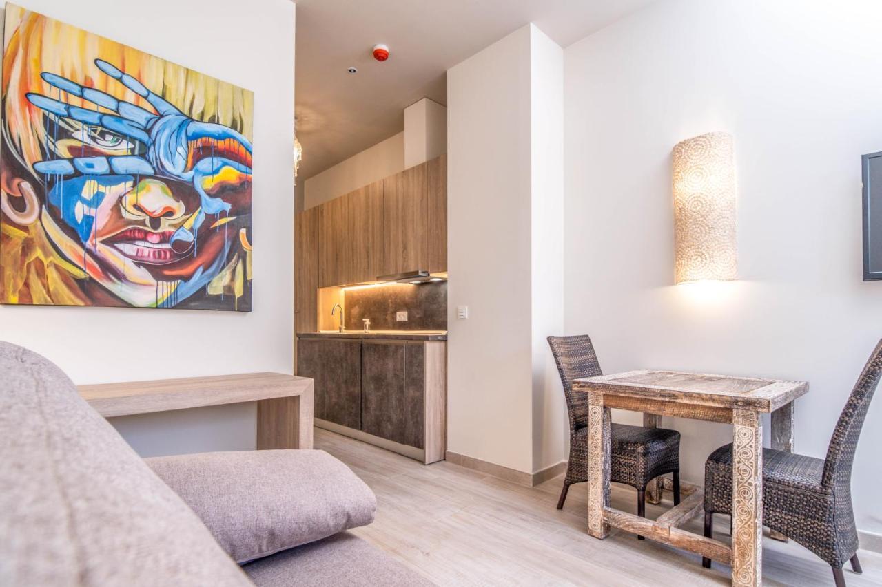 Tarifa Suites By Qhotels Buitenkant foto
